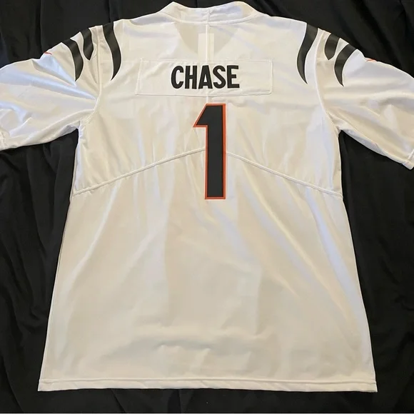 Cincinnati Bengals White Jamar Chase Jersey w/ SB LVI Patch - Picture 7 of 9